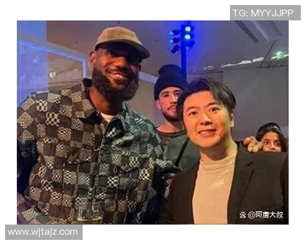 当篮球巨星与足球传奇相遇时的精彩瞬间与跨界友谊